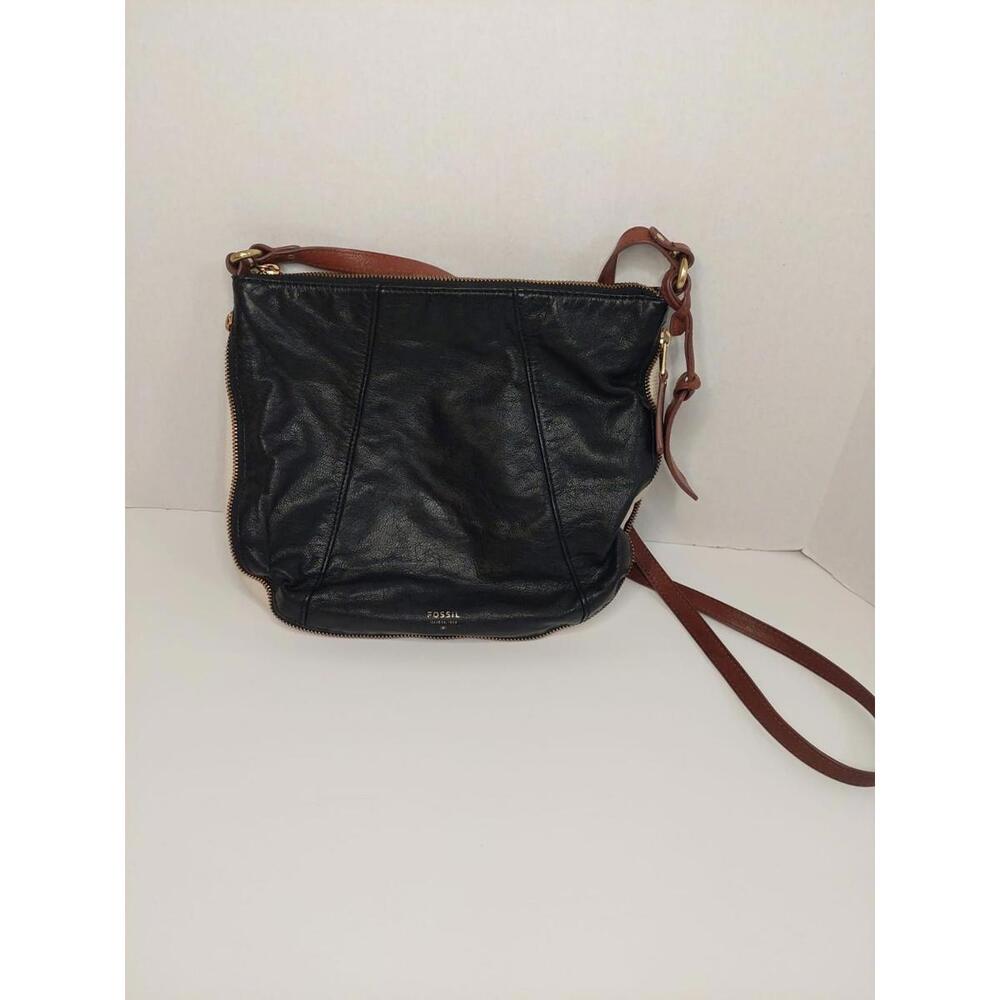 Fossil Purse Black Genuine  Leather Tote Hobo Style Unzips To White Bottom - Picture 2 of 9